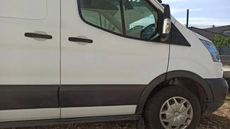 Zamknięte pudełko Ford Transit 2016