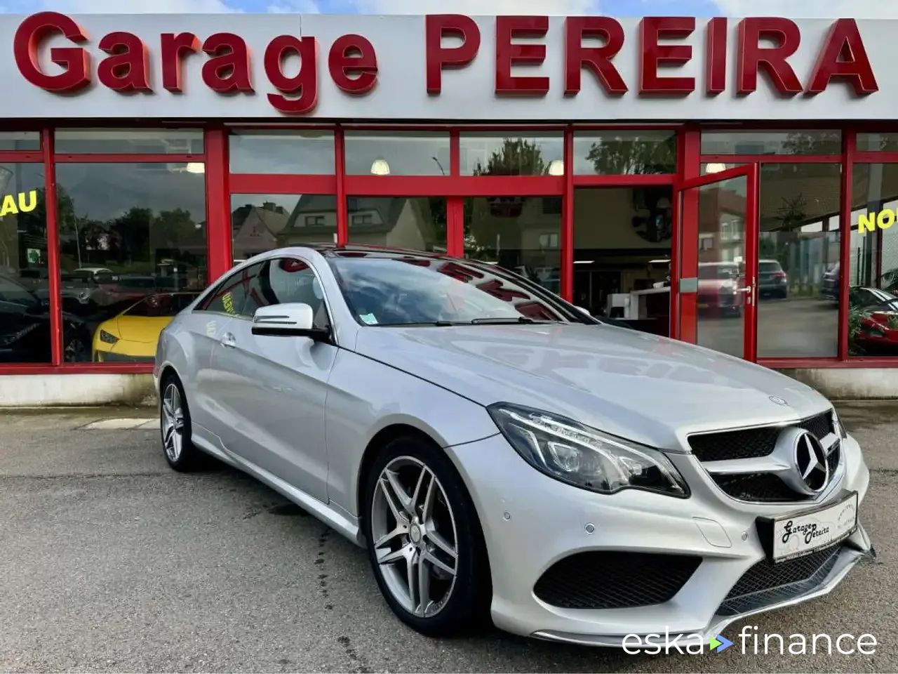 Lízing Kupé MERCEDES E 250 2016