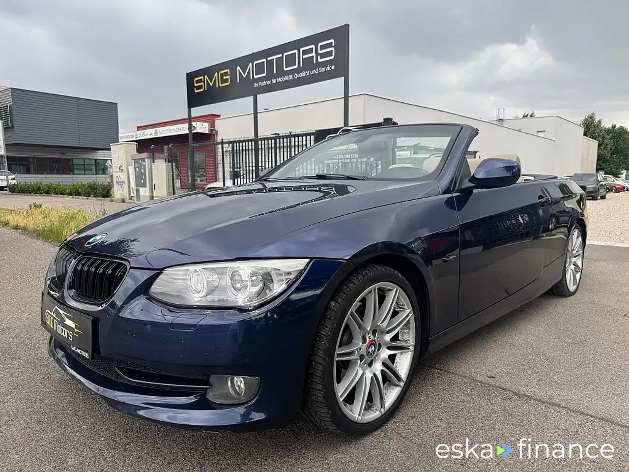 Financování Konvertibilní BMW 330 2011