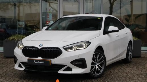 BMW 218 2021