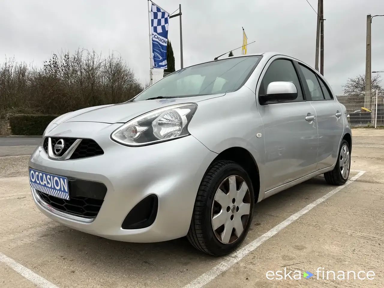 Lízing Sedan Nissan Micra 2016