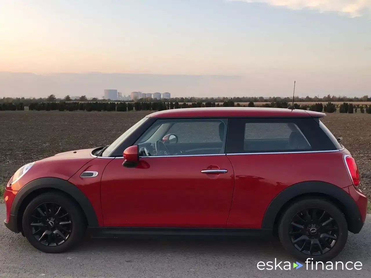 Lízing Sedan MINI ONE 2017