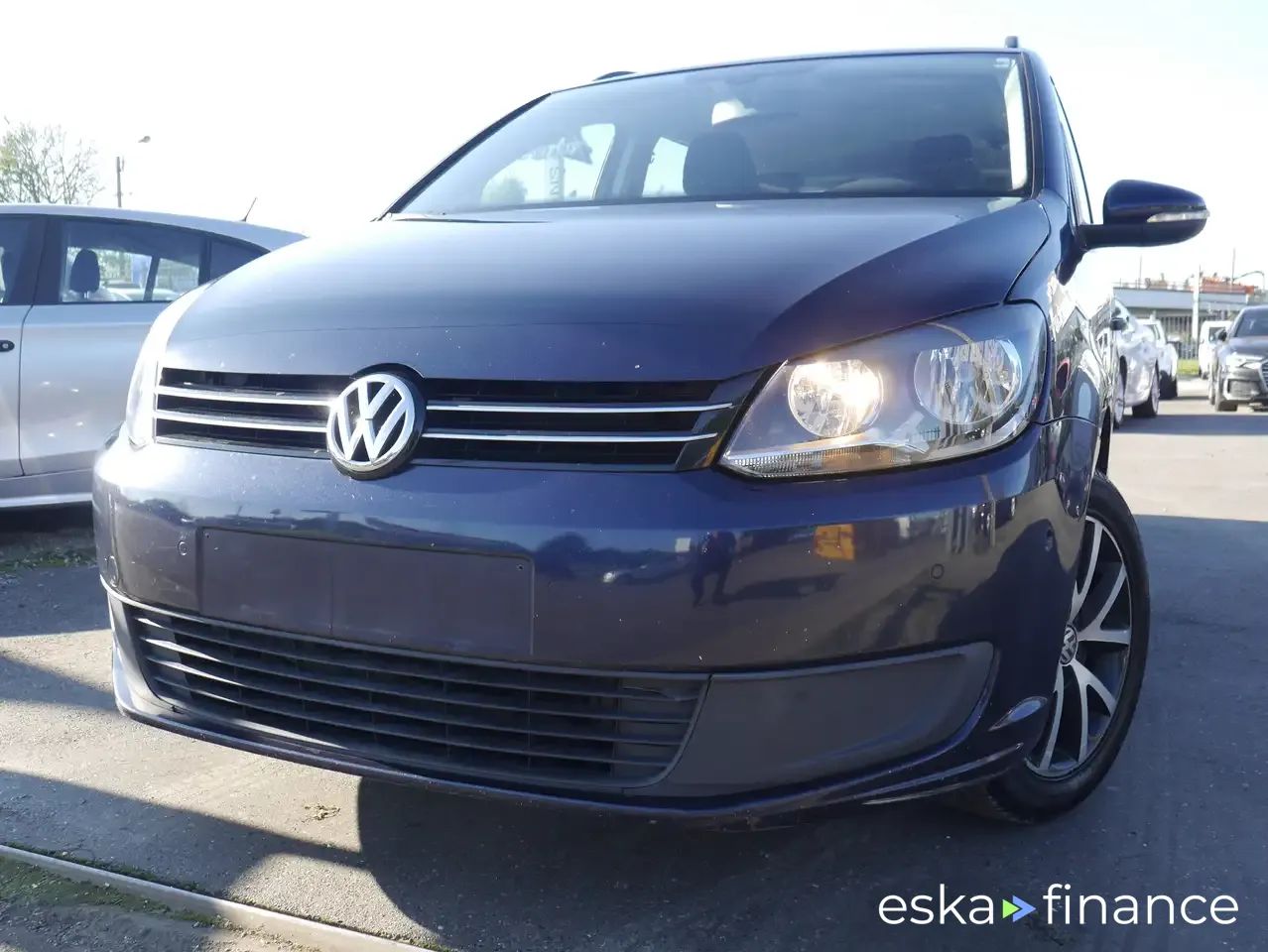 Lízing Hatchback Volkswagen Touran 2015