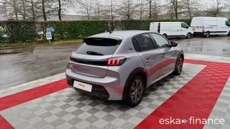 Lízing Sedan Peugeot 208 2022