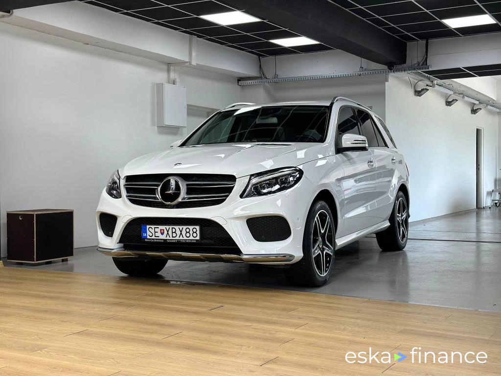 Finansowanie SUV MERCEDES GLE 2017