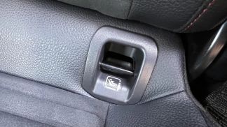 Lízing Sedan MERCEDES CLA 180 2016
