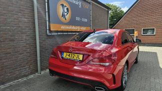 Lízing Sedan MERCEDES CLA 200 2013
