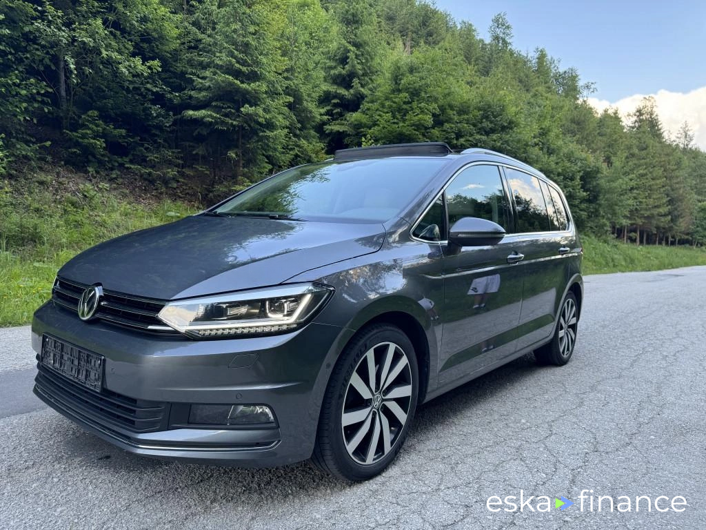 Finansowanie Transport pasażerów Volkswagen Touran 2016