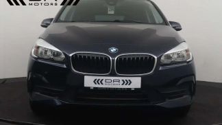 Lízing Hatchback BMW 216 2019