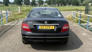 Finansowanie Coupé MERCEDES C 180 2011