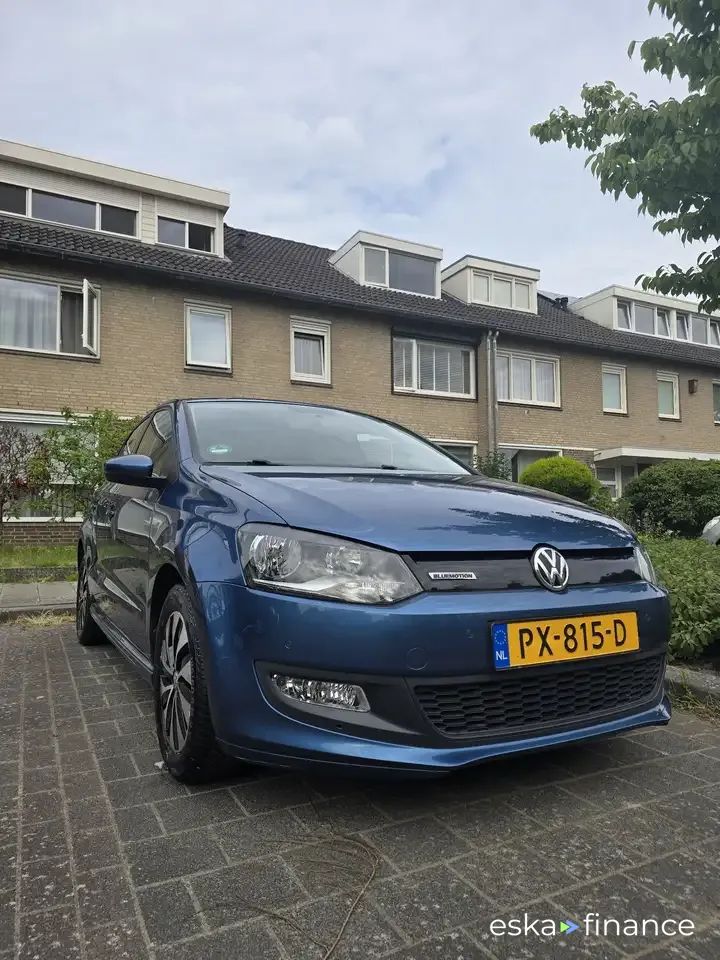 Lízing Sedan Volkswagen Polo 2017