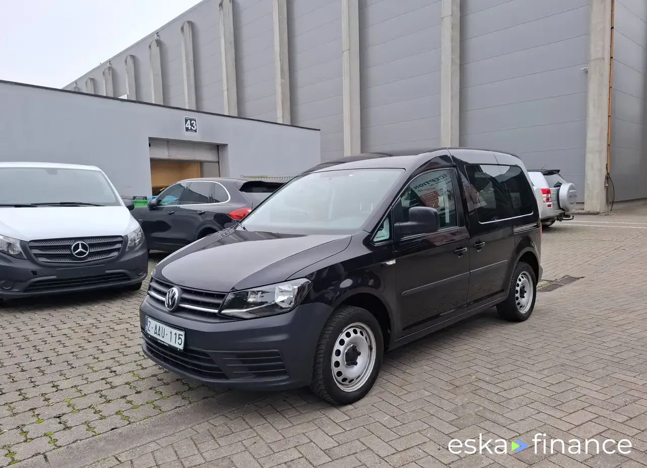 Lízing Hatchback Volkswagen Caddy 2017