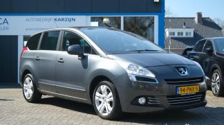 Financování Hatchback Peugeot 5008 2011
