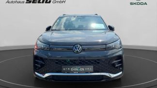 Lízing Sedan Volkswagen Tiguan 2024
