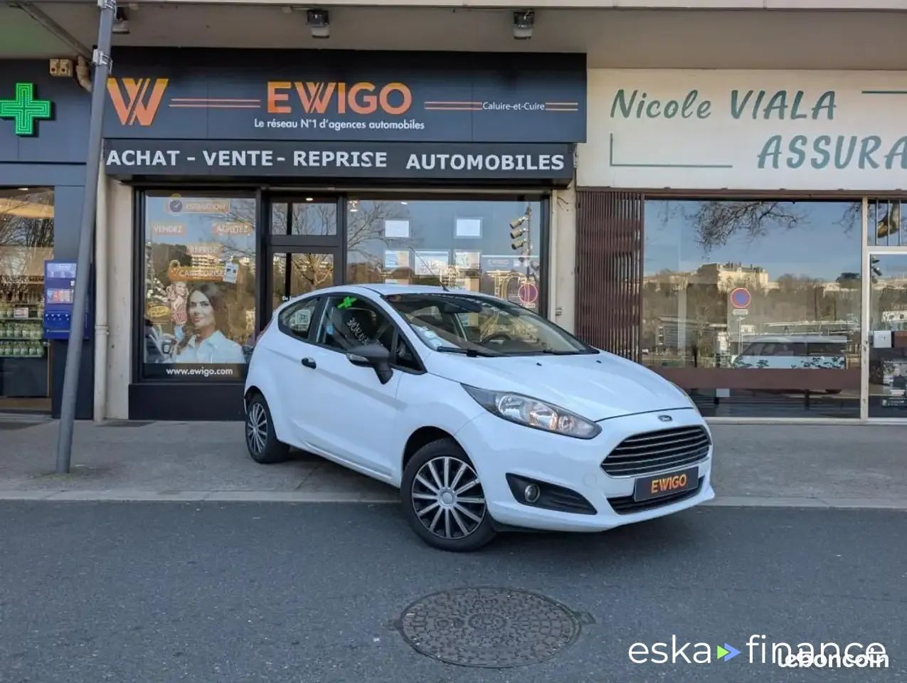 Lízing Sedan Ford Fiesta 2016