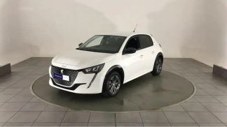 Lízing Sedan Peugeot 208 2022