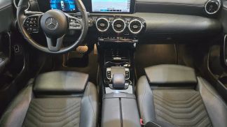 Lízing Sedan MERCEDES A 180 2020