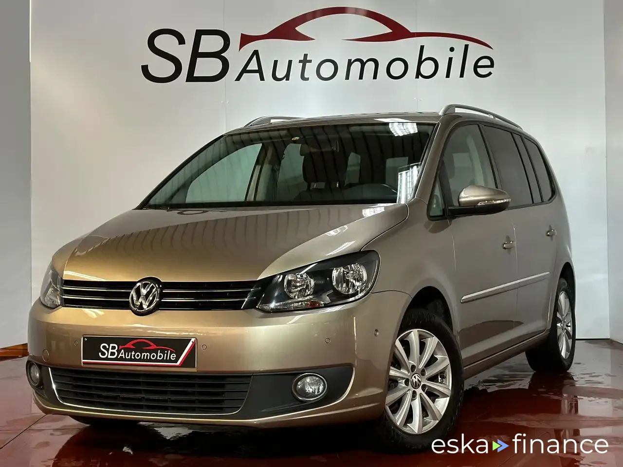 Leasing Passenger transport Volkswagen Touran 2015