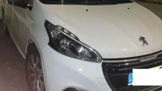 Lízing Sedan Peugeot 208 2016