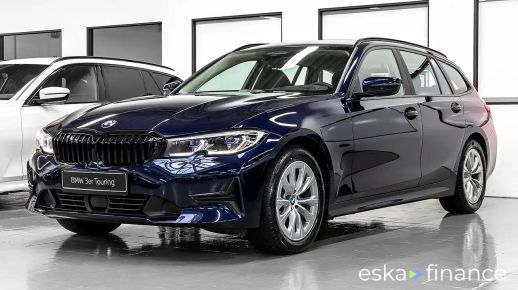 BMW 320 2019