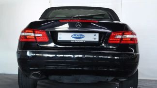 Lízing Kabriolet MERCEDES E 200 2010