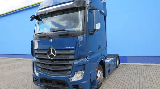 MERCEDES 1845 2017