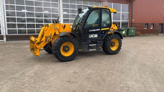 Lízing Teleskopický manipulátor JCB 542-70 2020