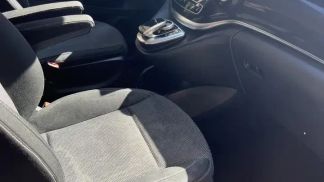 Lízing Hatchback MERCEDES V 220 2015
