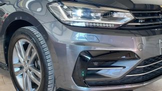Financování Hatchback Volkswagen Touran 2017