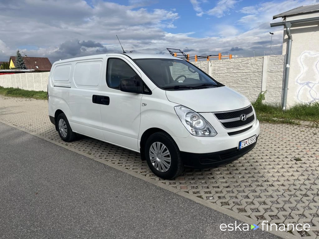 Leasing SUV Hyundai H1 2010