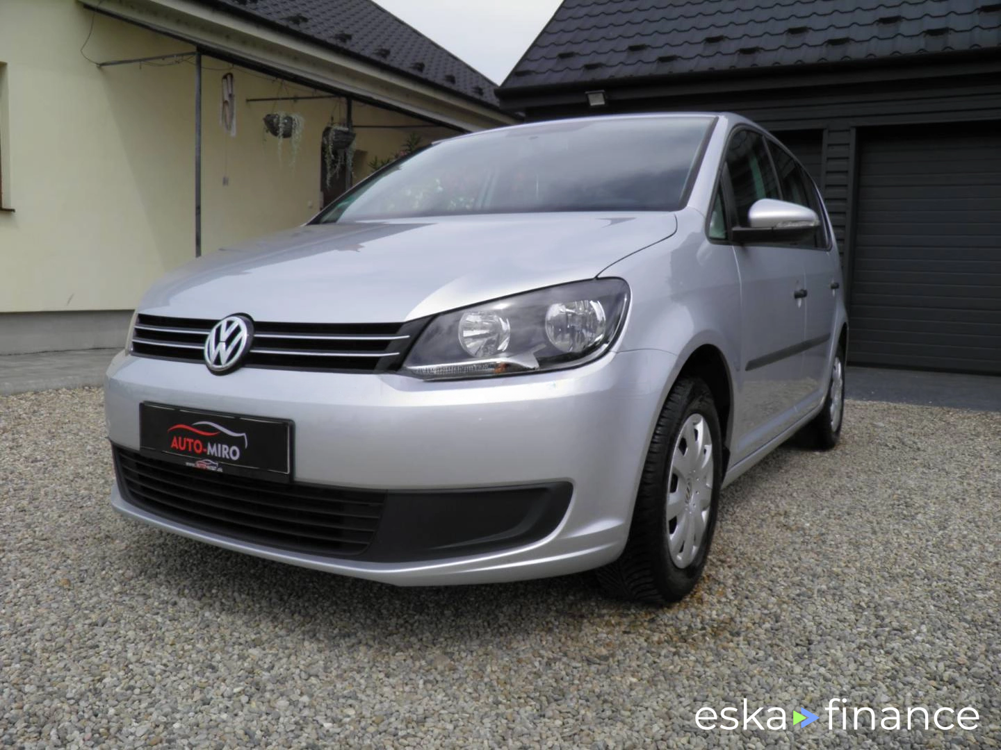 Leasing Passenger transport Volkswagen Touran 2012