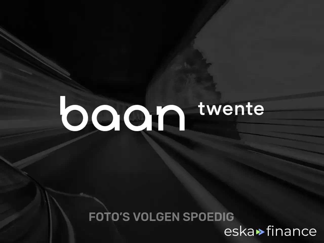 Lízing Sedan MERCEDES EQE 300 2023