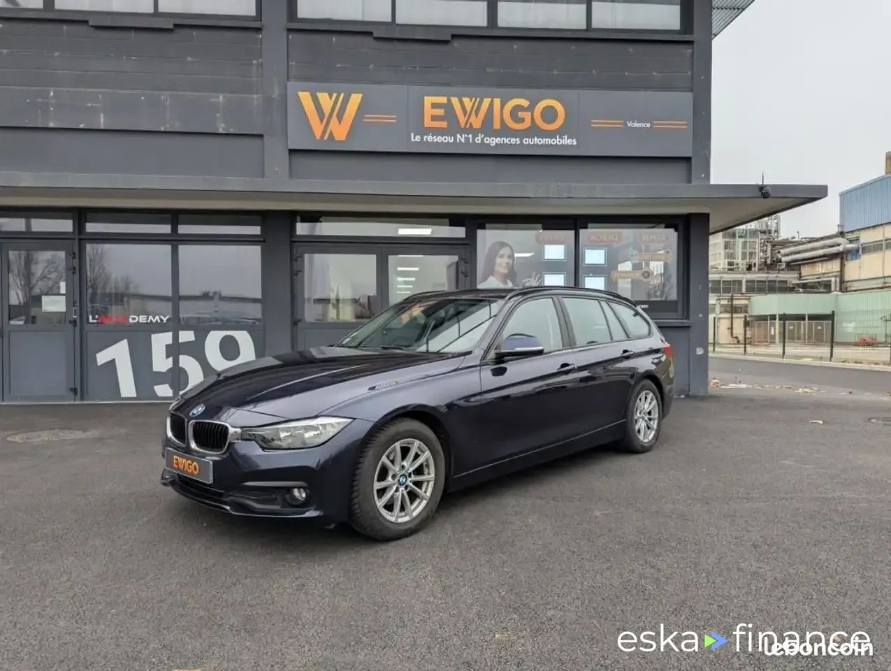 Finansowanie Wóz BMW 320 2015