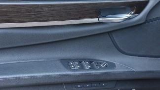 Finansowanie Sedan BMW 750 2013