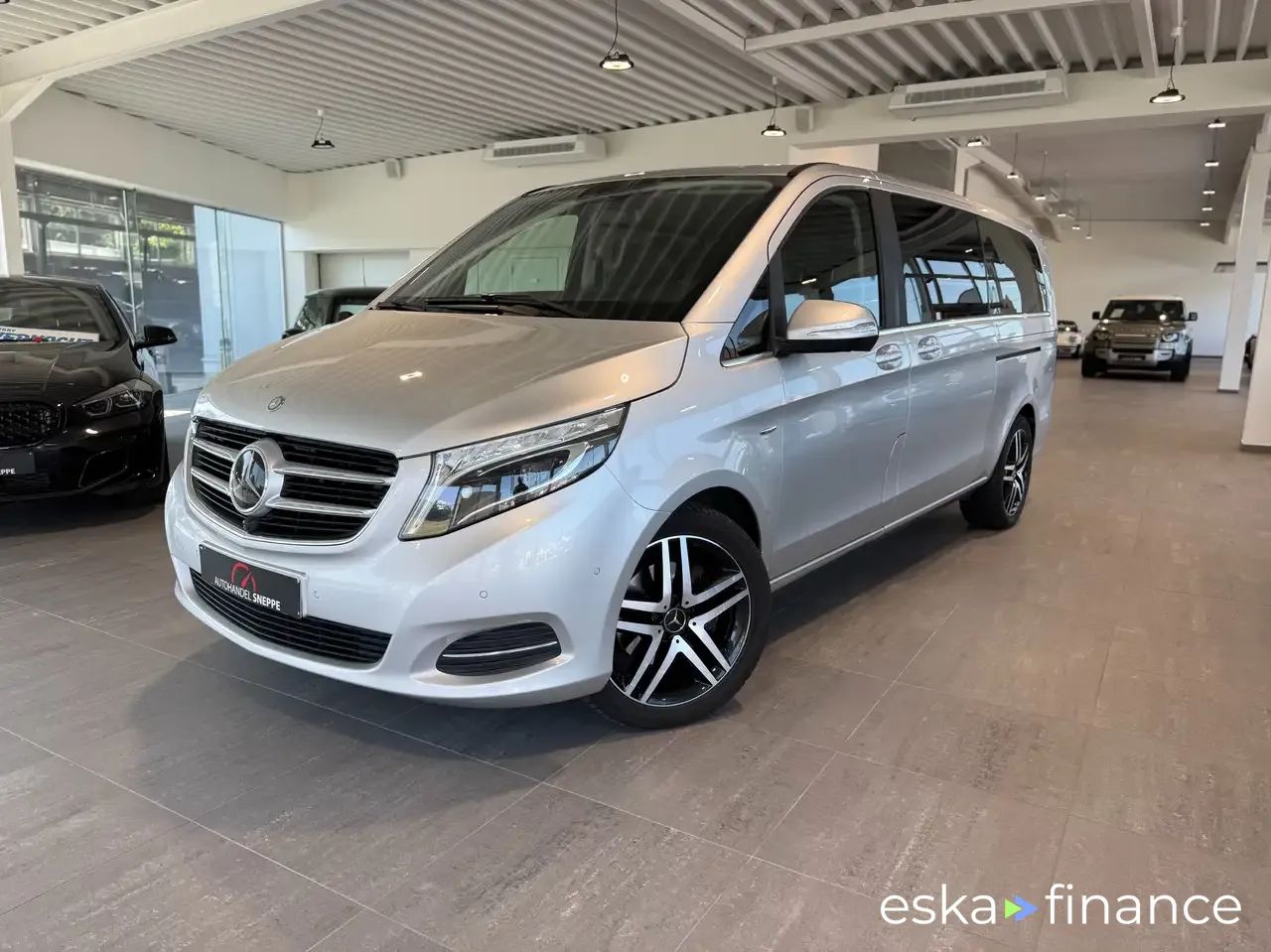 Lízing Hatchback MERCEDES V 250 2015
