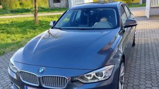 Lízing Sedan BMW 320 2012
