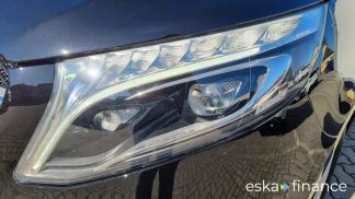 Lízing Hatchback MERCEDES V 300 2020