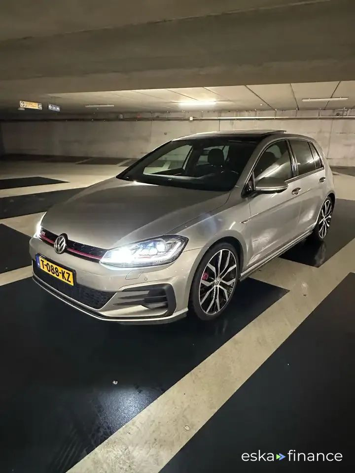 Leasing Hatchback Volkswagen Golf 2018