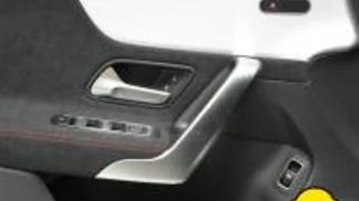 Lízing Sedan MERCEDES CLA 180 2020