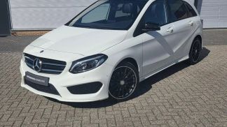Lízing Hatchback MERCEDES B 180 2016