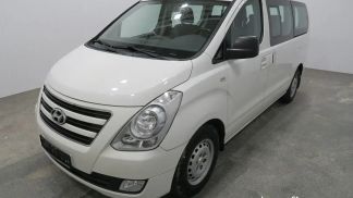 Passenger transport Hyundai H-1 2017