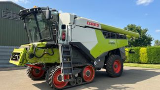 Leasing Combine grain harvester Claas Lexion 8800TT 2022