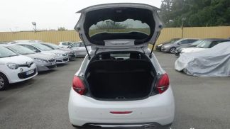 Lízing Hatchback Peugeot 208 2017