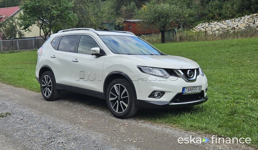 Lízing SUV Nissan X-Trail 2017