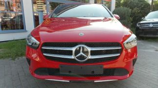 Hatchback MERCEDES B 180 2019