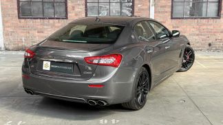 Lízing Sedan Maserati Ghibli 2014