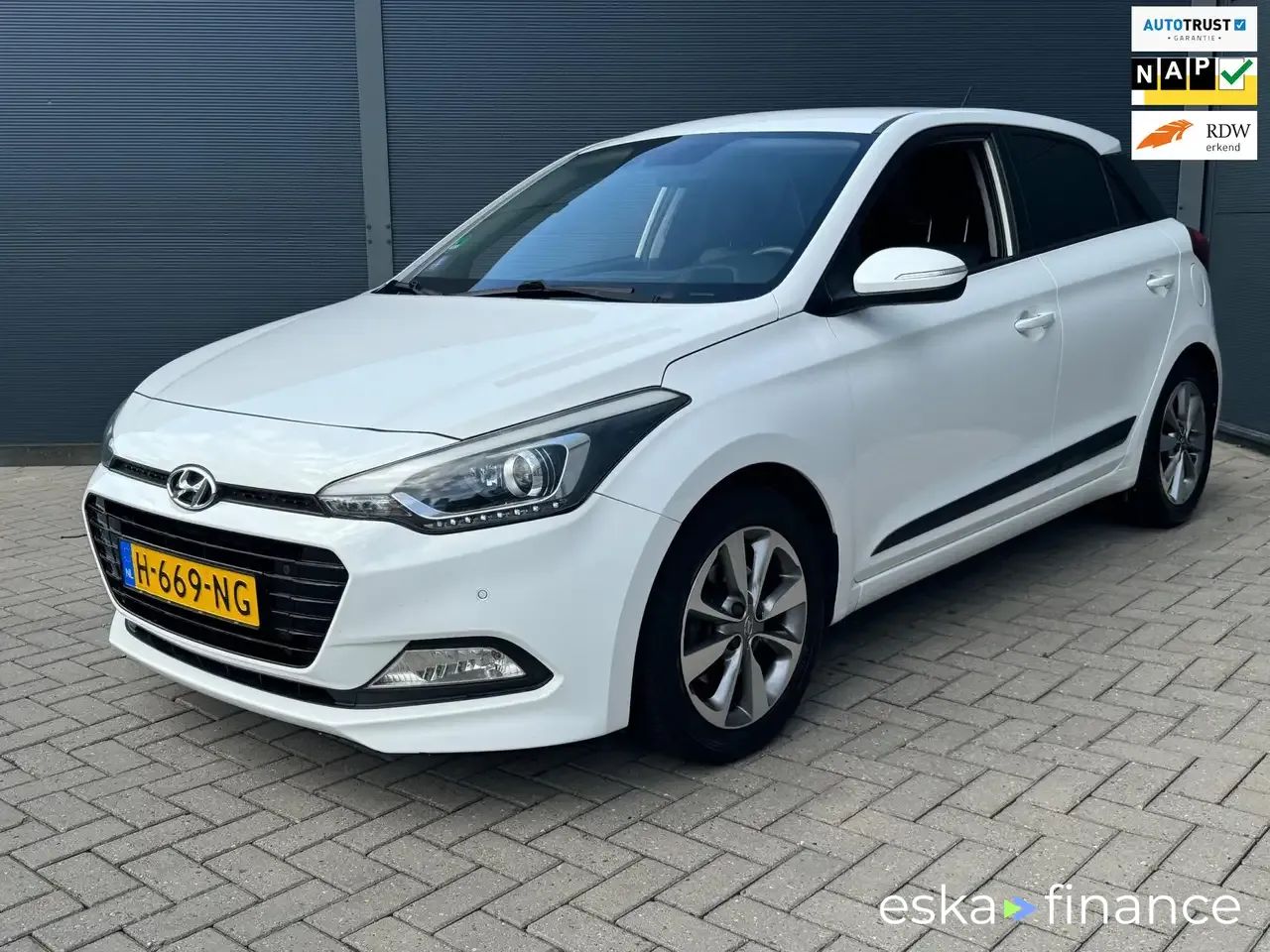 Leasing Hatchback Hyundai i20 2016