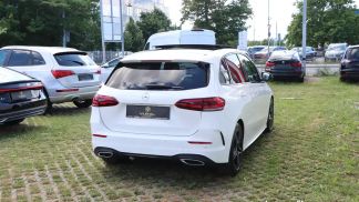 Lízing Hatchback MERCEDES B 200 2020