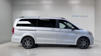 Financování Hatchback MERCEDES V 250 2018