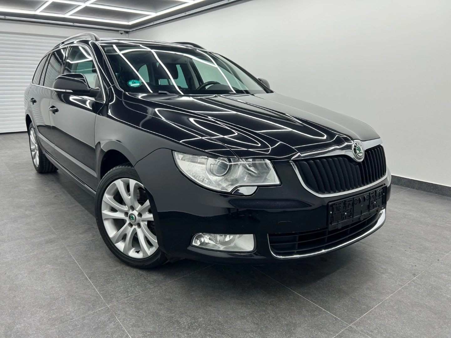 Finansowanie Wóz Skoda SUPERB COMBI 2013